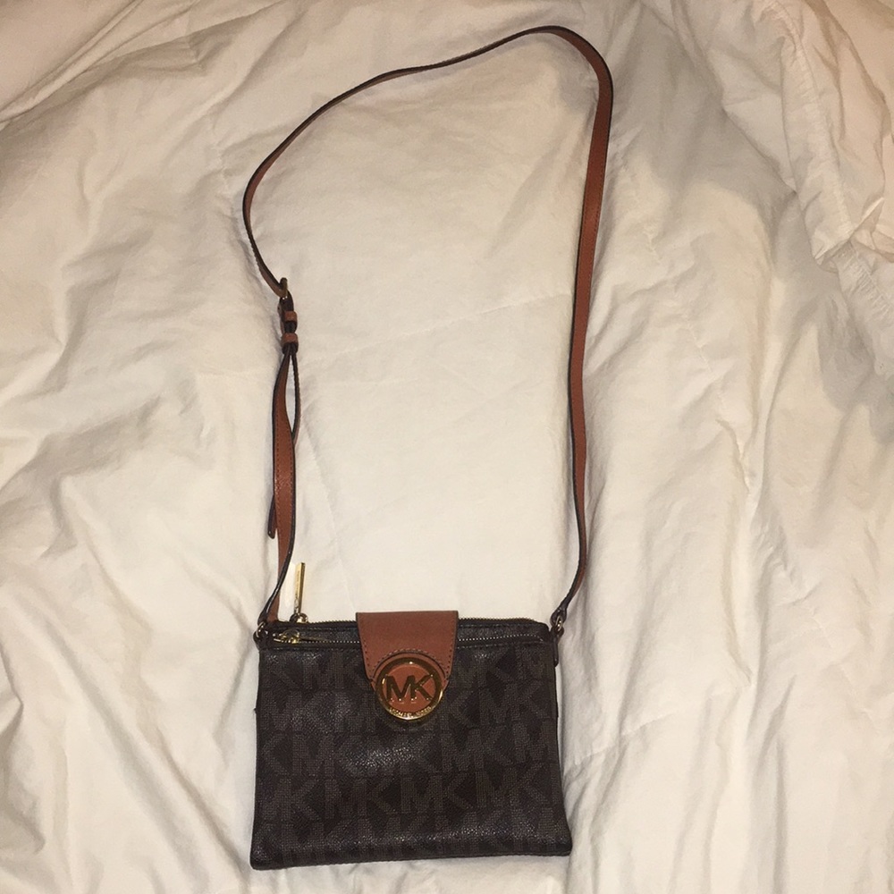 Excellent condition Michael Kors crossbody